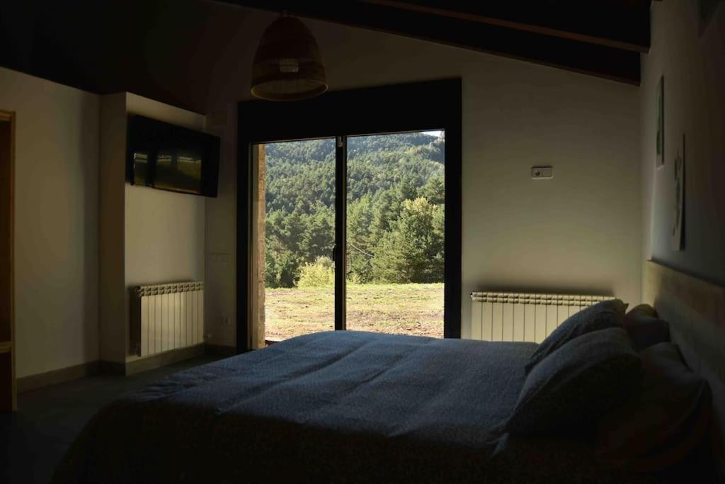 Вилла Cal Manubens Castellar del Riu Экстерьер фото