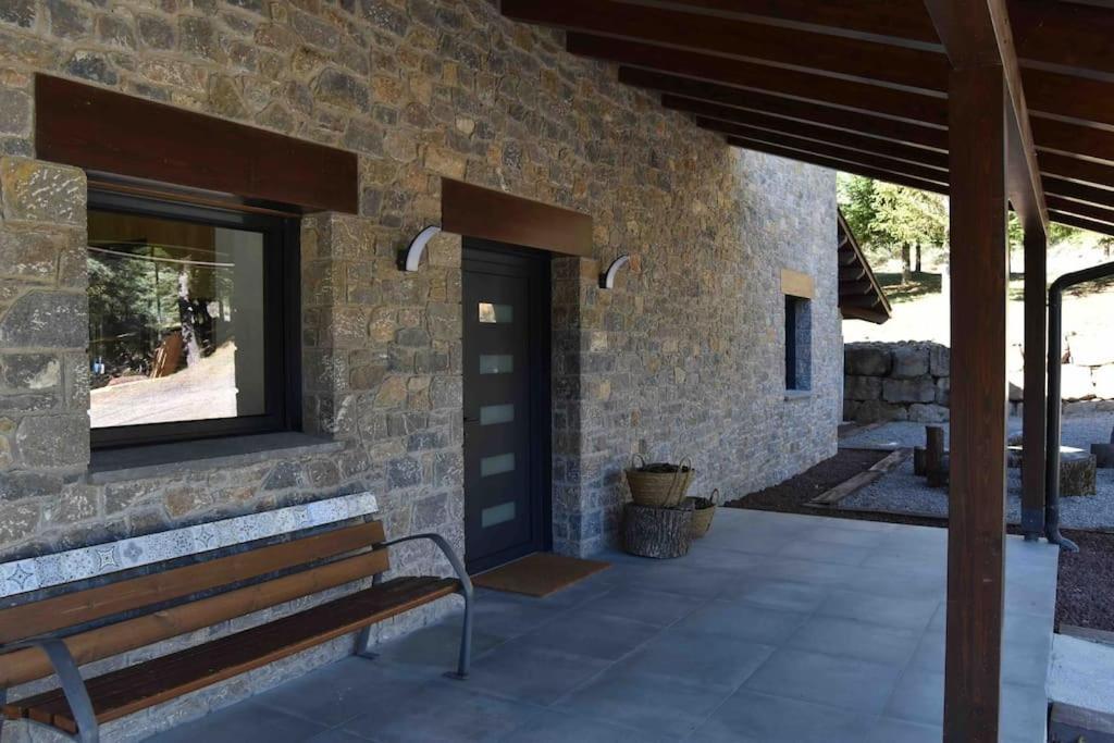 Вилла Cal Manubens Castellar del Riu Экстерьер фото